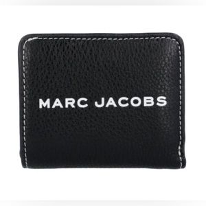 Marc Jacobs Textured Tag Logo Print Mini Wallet Black Open-Fold